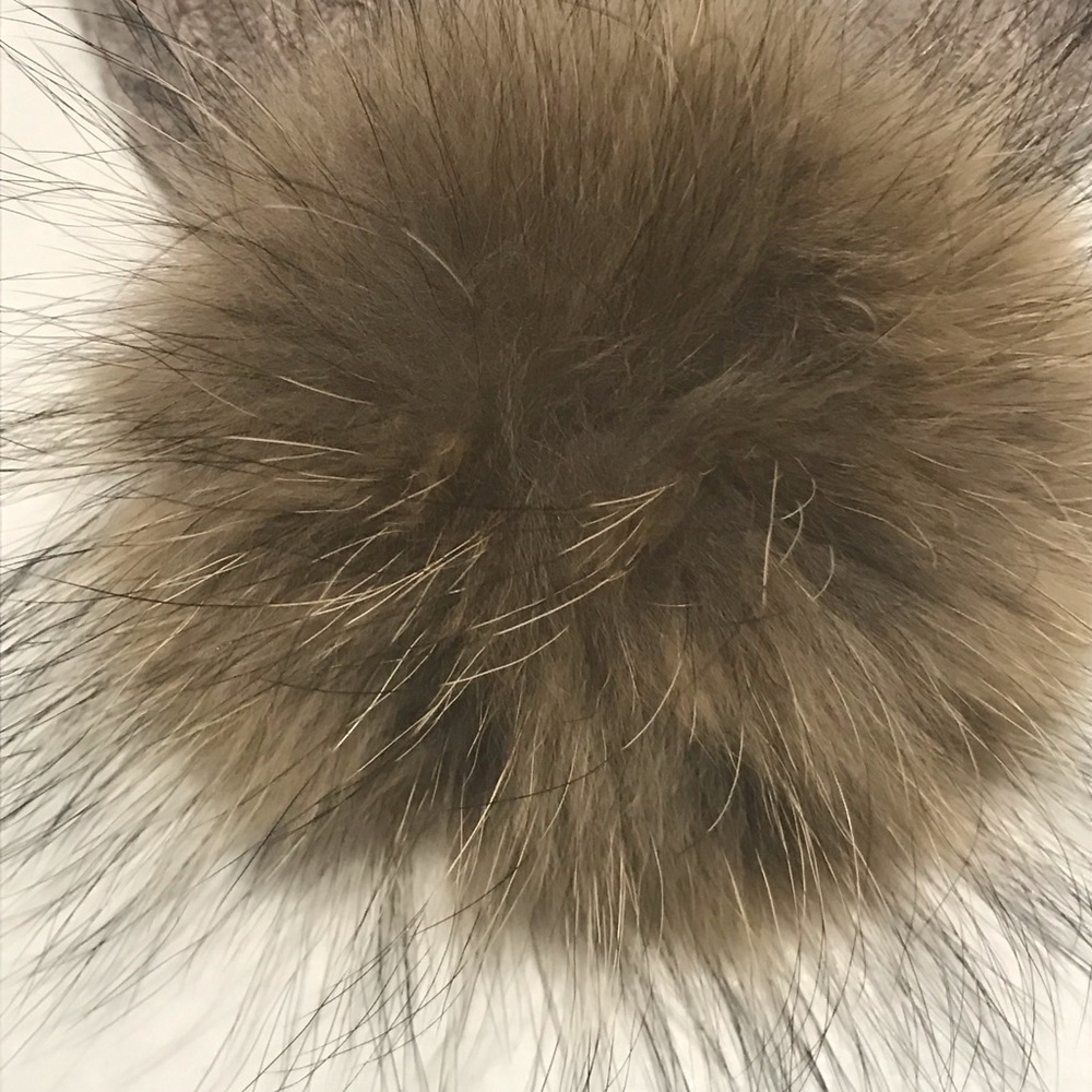 Cashmere, raccoon fur beanie ⭐️LAST ONE ⭐️ - Picture 6 of 6